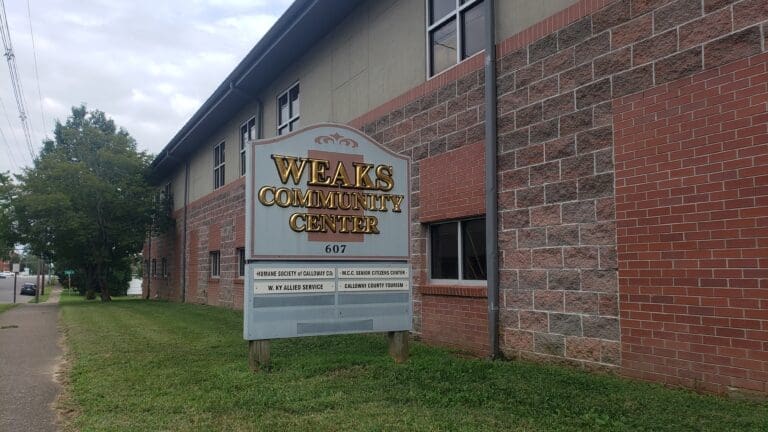 Lt. Gov. Coleman visits Murray to announce funding for senior citizens center renovation (Press Release)